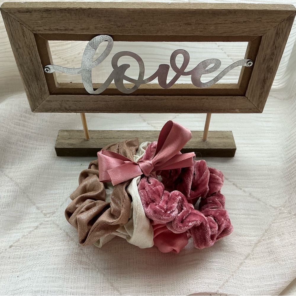 Pink and Brown Scrunchies Set